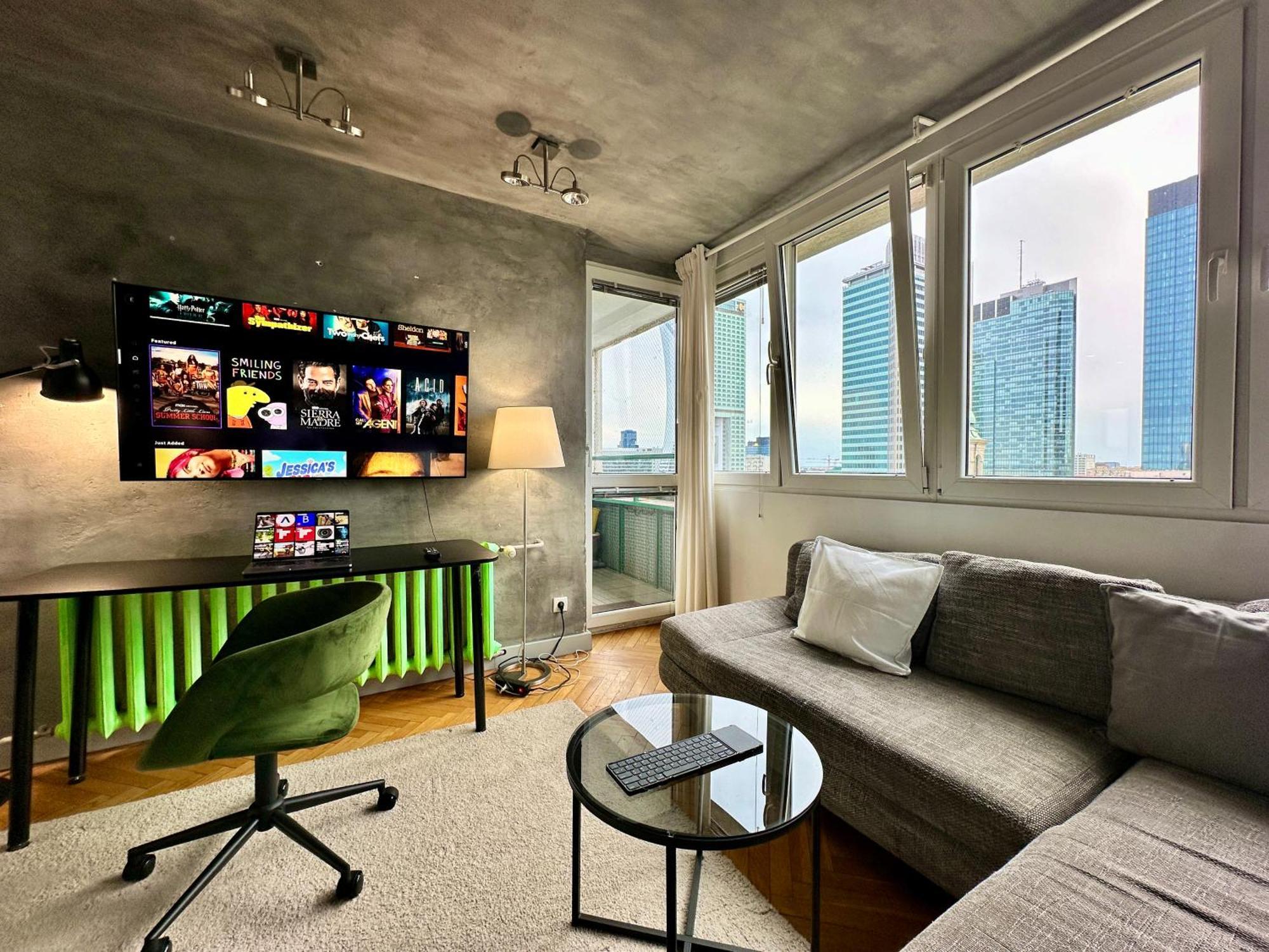 Palace 2 Wifi 600 Mbs 55'Tv Netflix Hbo 2Xmetro Appletv Warsaw Exterior photo
